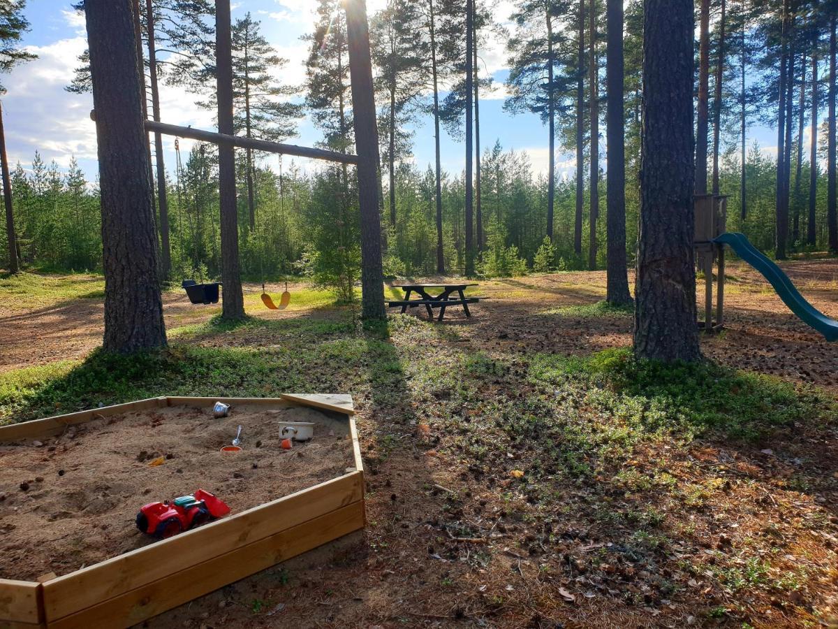 Hostel And Vandrarhem Lupin Naturcamping Lagom Gräsmark Zewnętrze zdjęcie